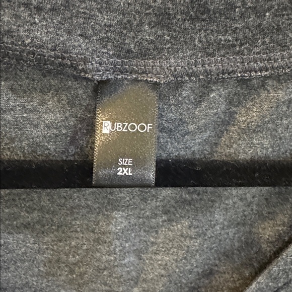 Two piece pajama set - Picture 3 of 9